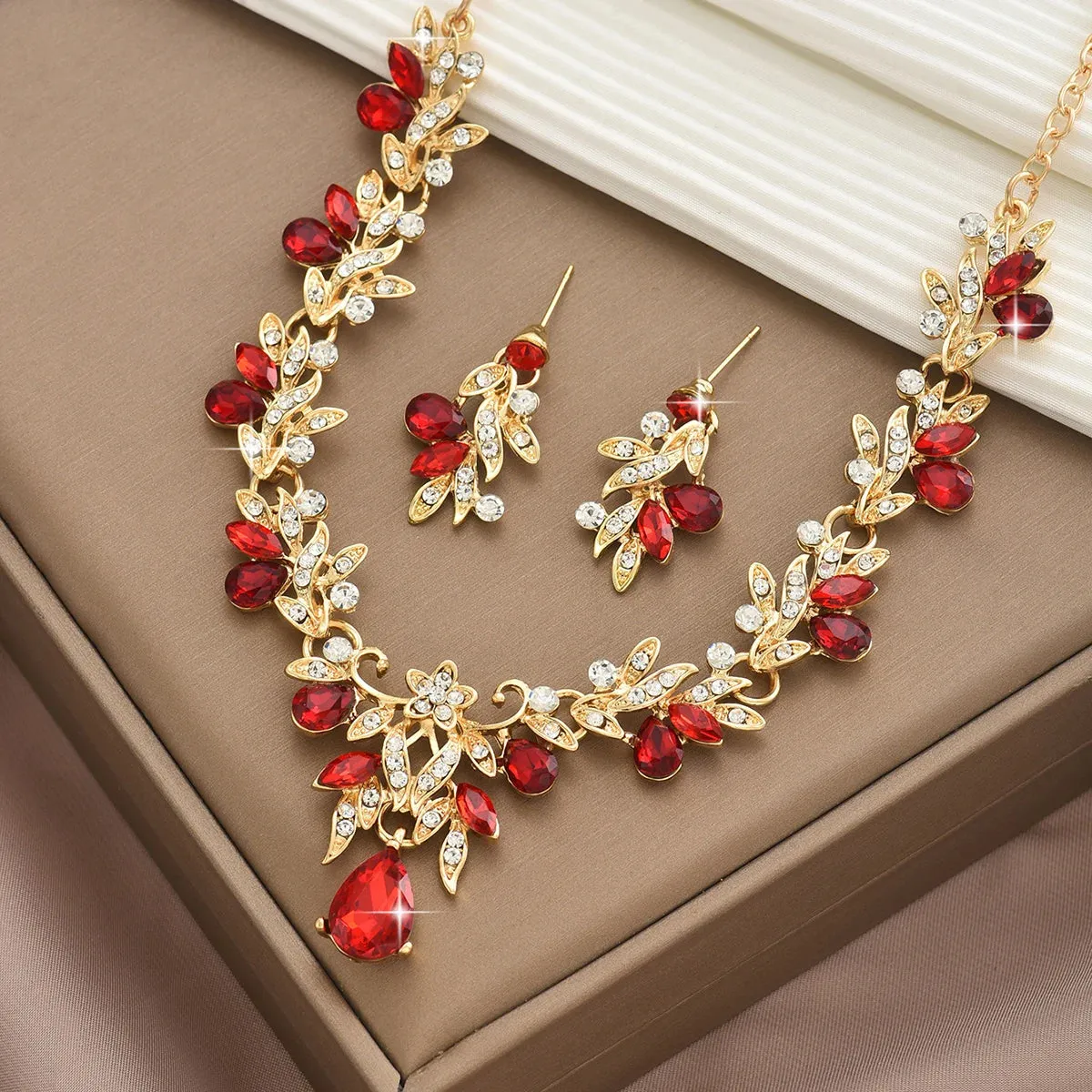 3PC Women's Trendy Claw Chain Leaf Droplet Necklace Earring Costume Jewelry Set