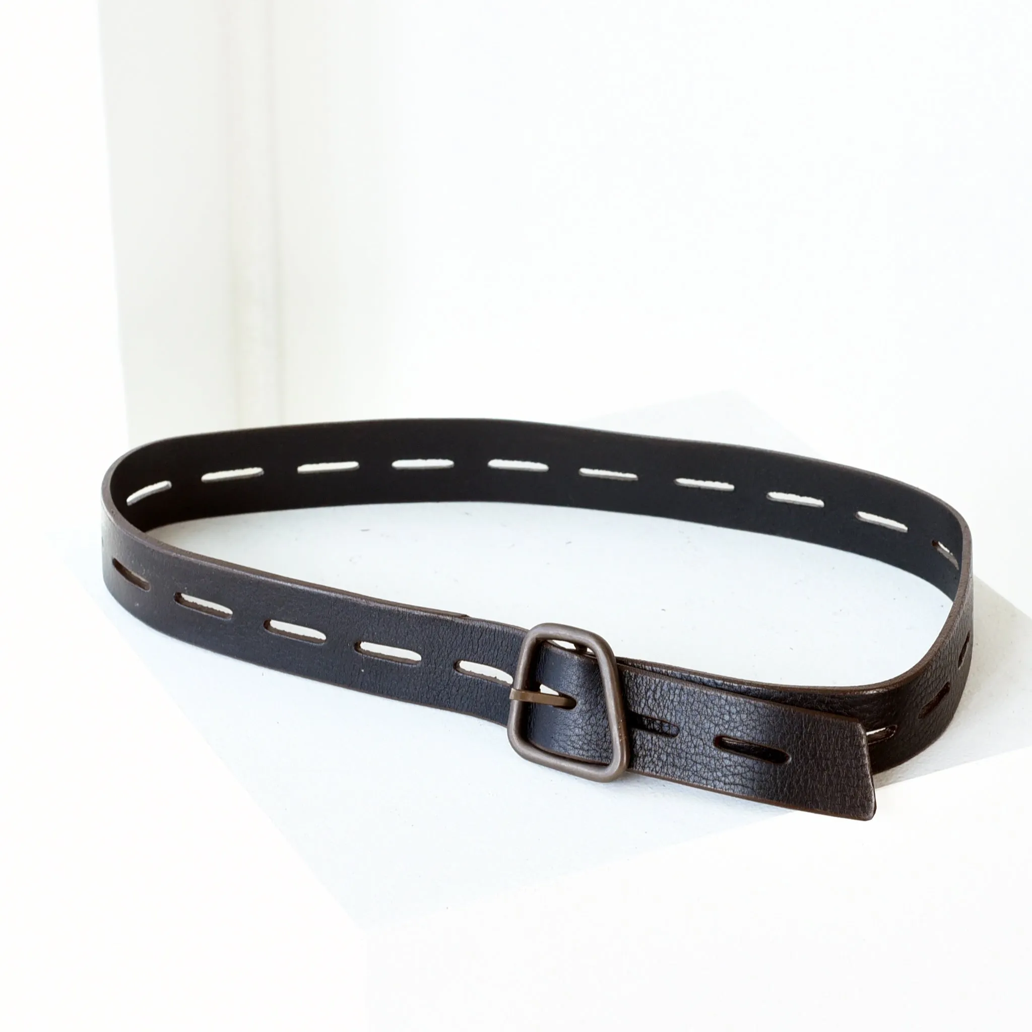 Johnny Farah Amur Belt (W/dark oxidized hardware)