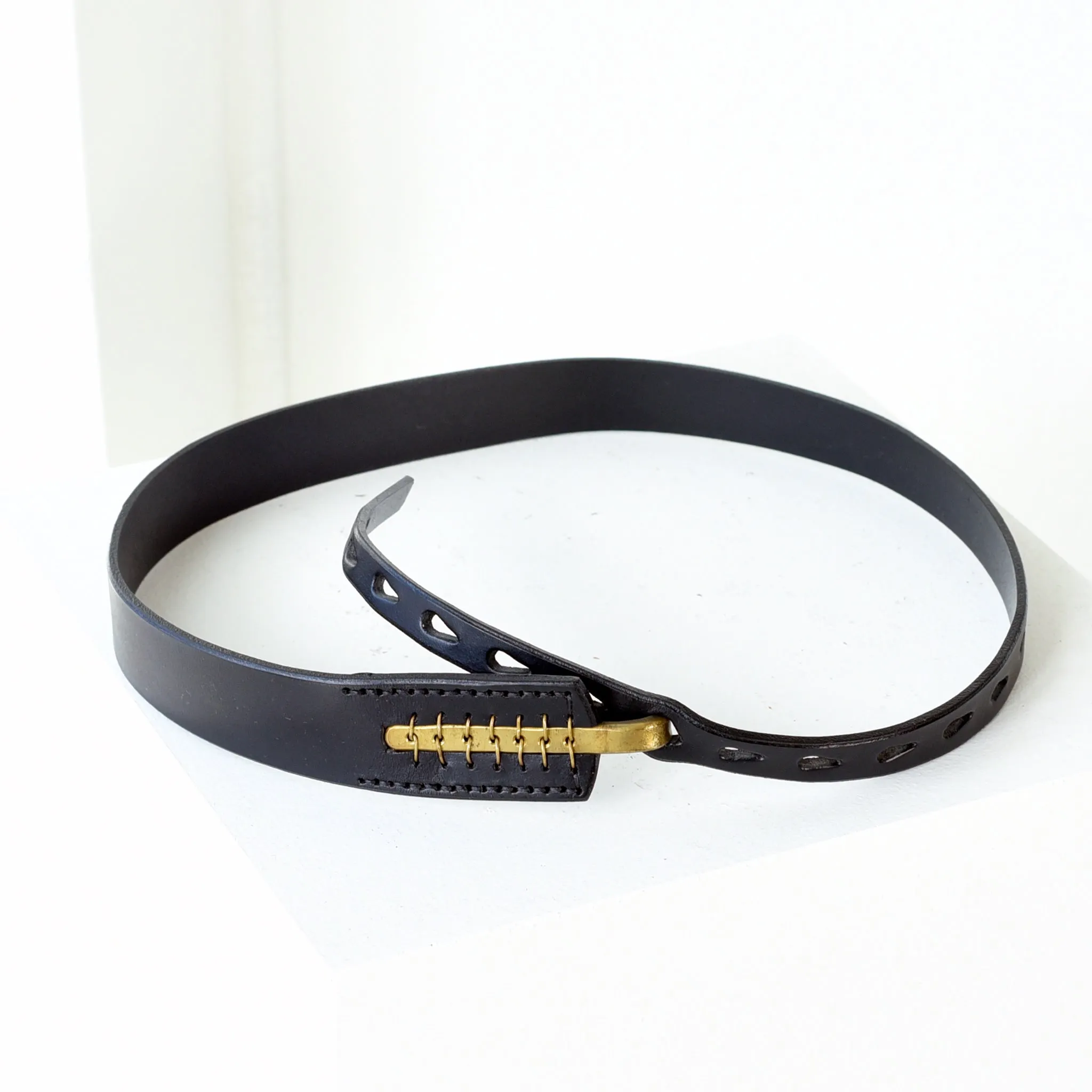 Johnny Farah Multi Hole Belt (black)