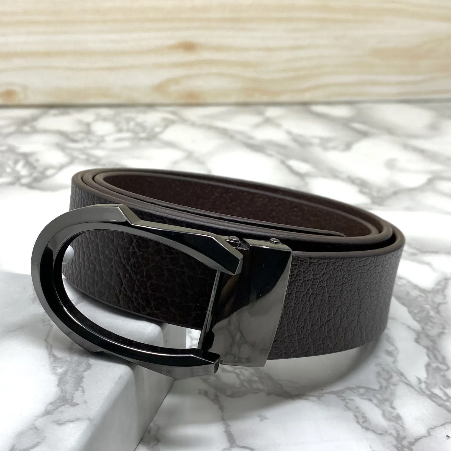 Signature C Logo Leather Belt For Unisex-JonasParamount