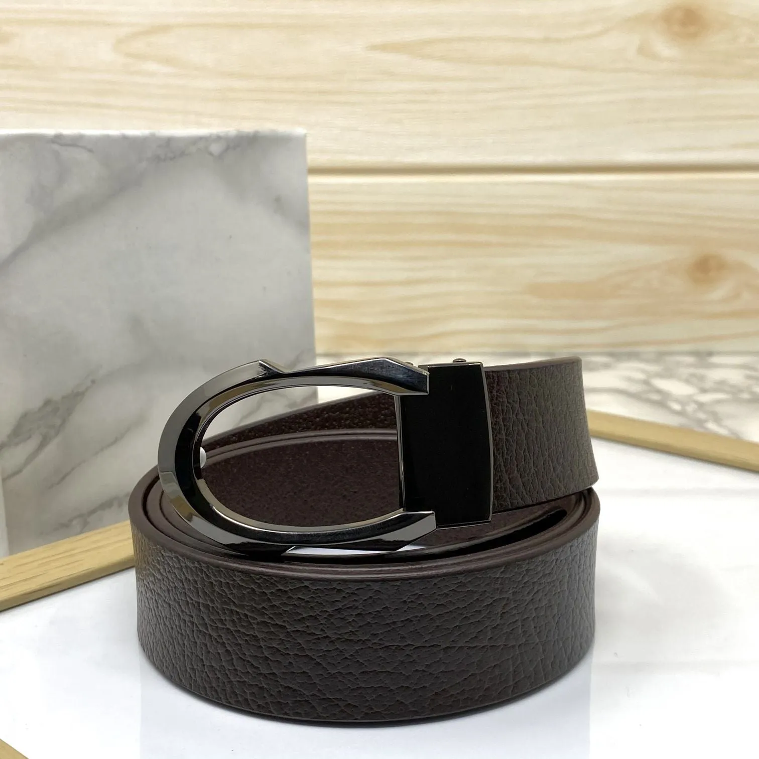 Signature C Logo Leather Belt For Unisex-JonasParamount