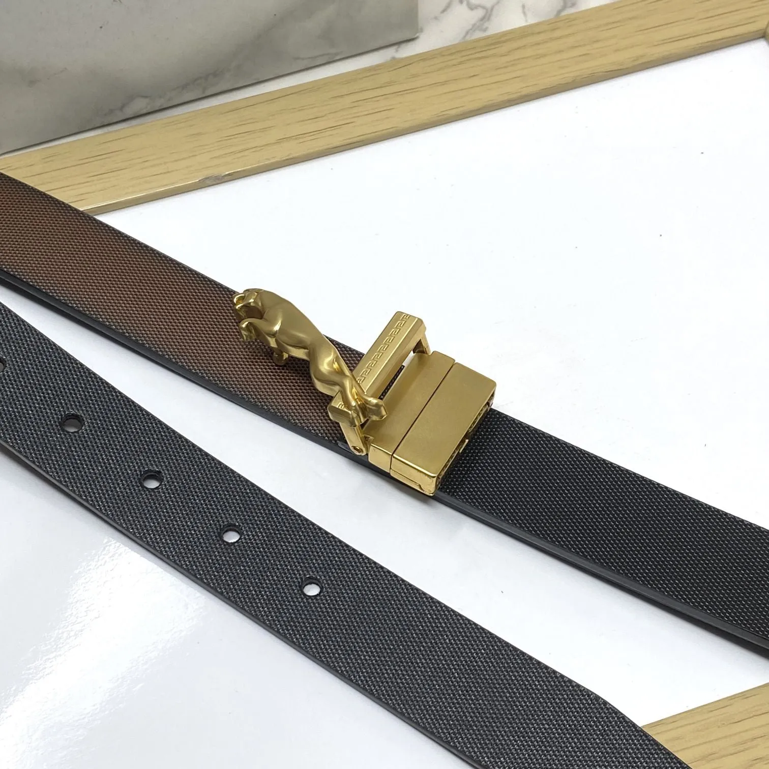 Small Jaguar Pattern Reversible Strap Belt -JonasParamount