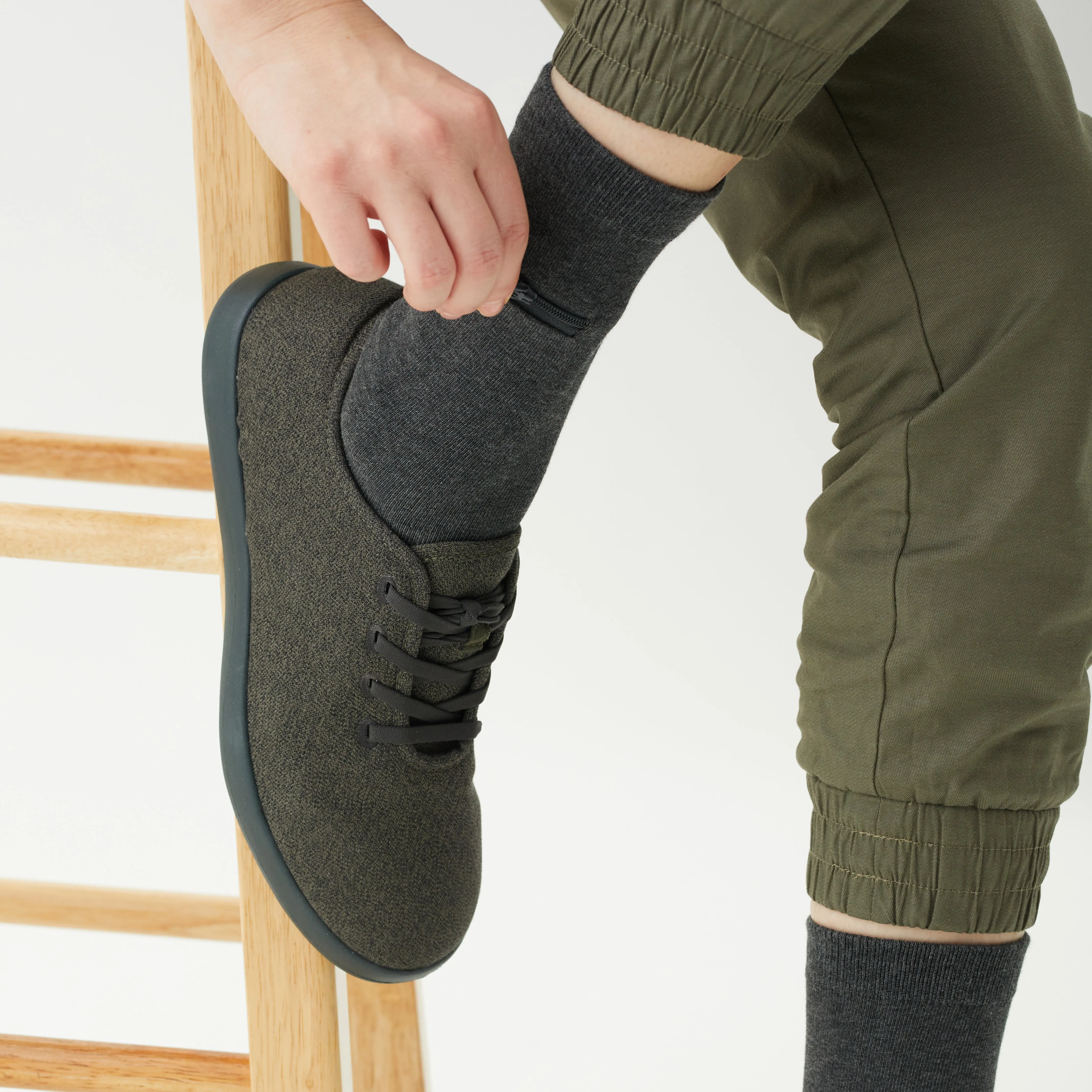 Unisex Calf-Length Bamboo Zipper Pocket Travel Socks-All Sales Final